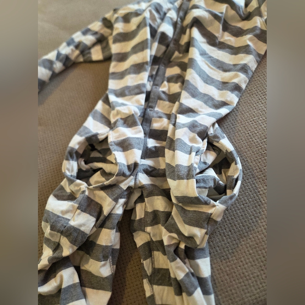 Men's Medium Striped Union Suit Gray & White - Goodfellow & Co™Snap buttons - Picture 8 of 12